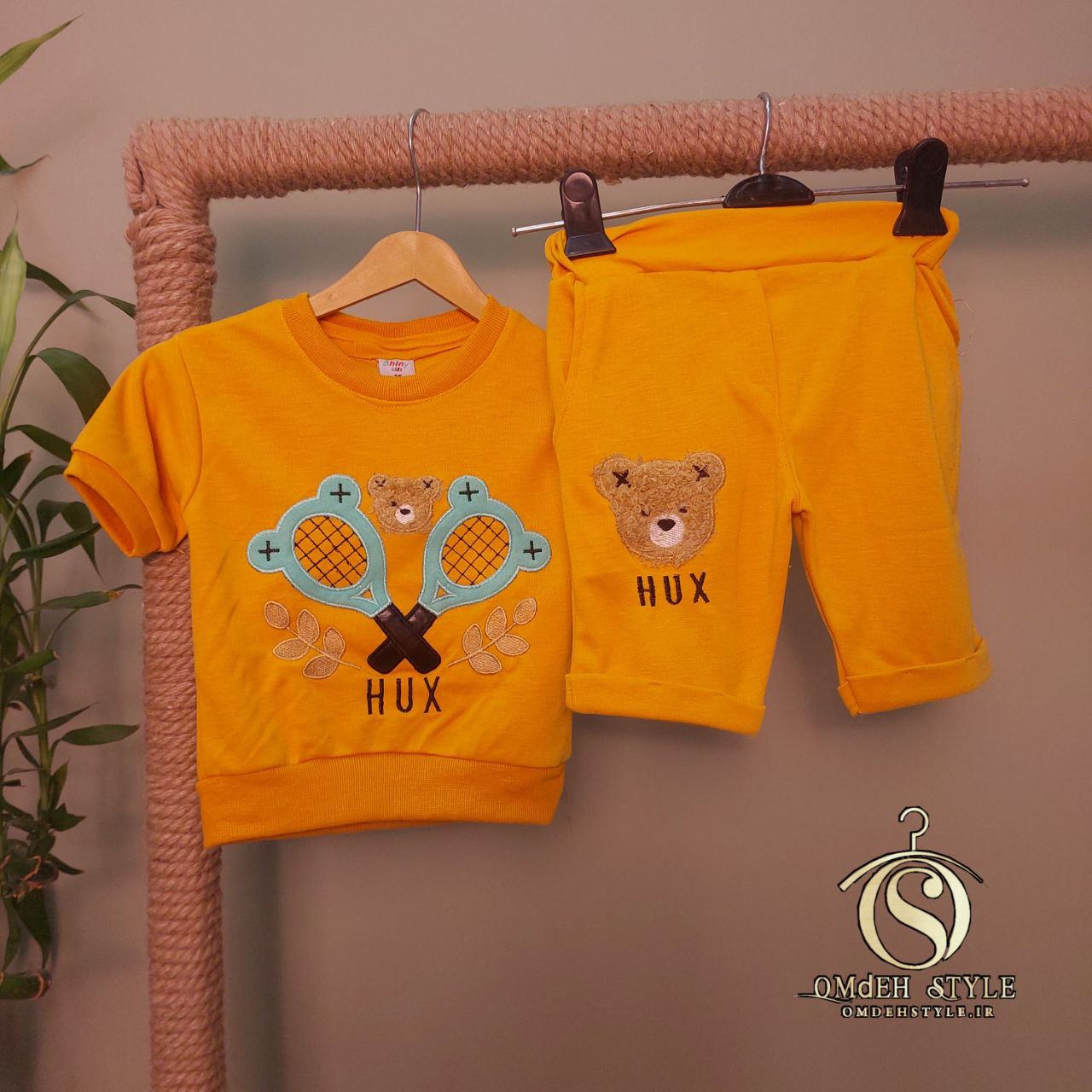 تیشرت شلوارک اعلای خرس و تنیس گلدوزی برجسته سایز: 35.40.45.50 جین: 16 تایی کد: 3184